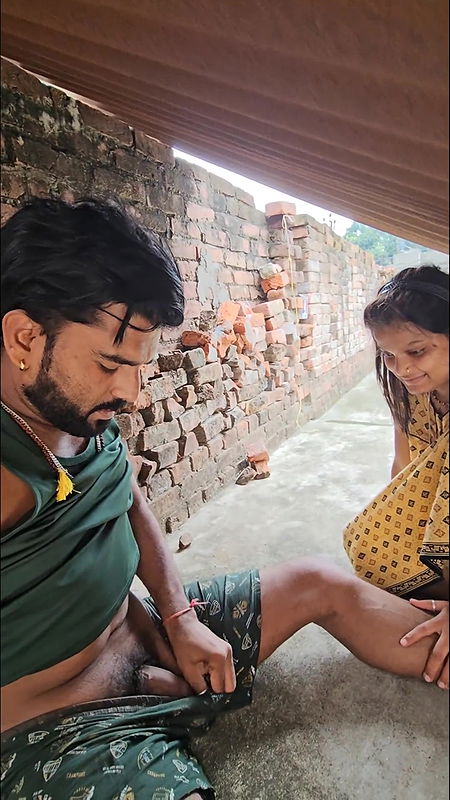 Indian New desi hot village girl sex in home