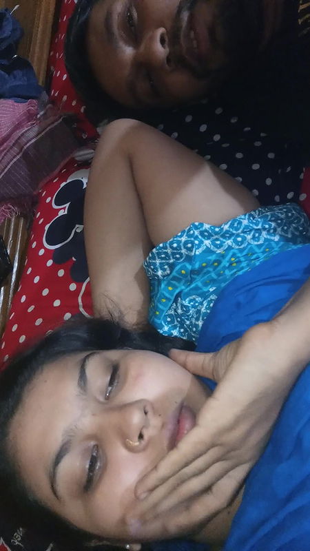 My cute stepsister invite me for fucking when she was alone her bedroom