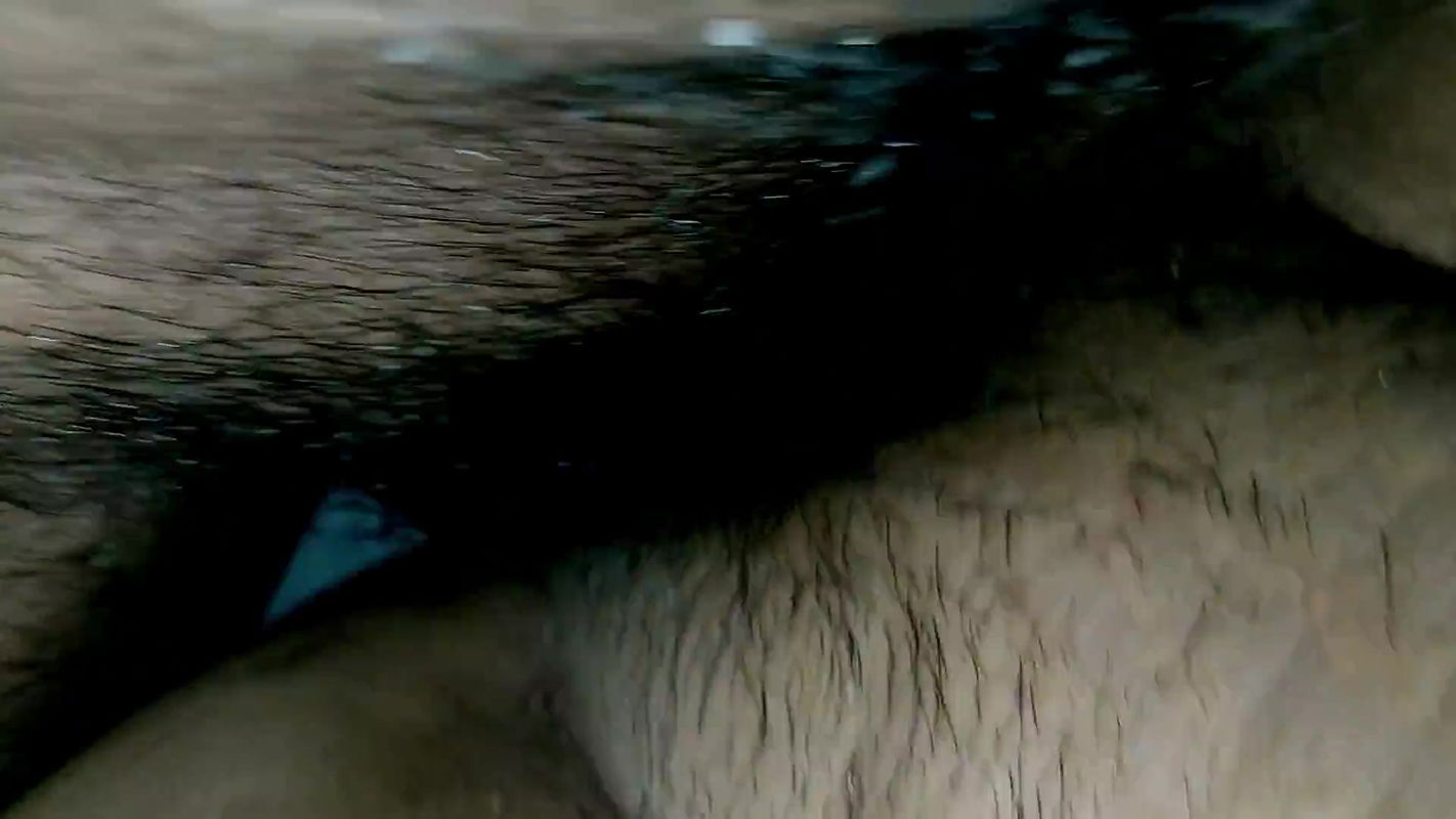 Sexy sister-in-law seduced her brother-in-law in the hot night