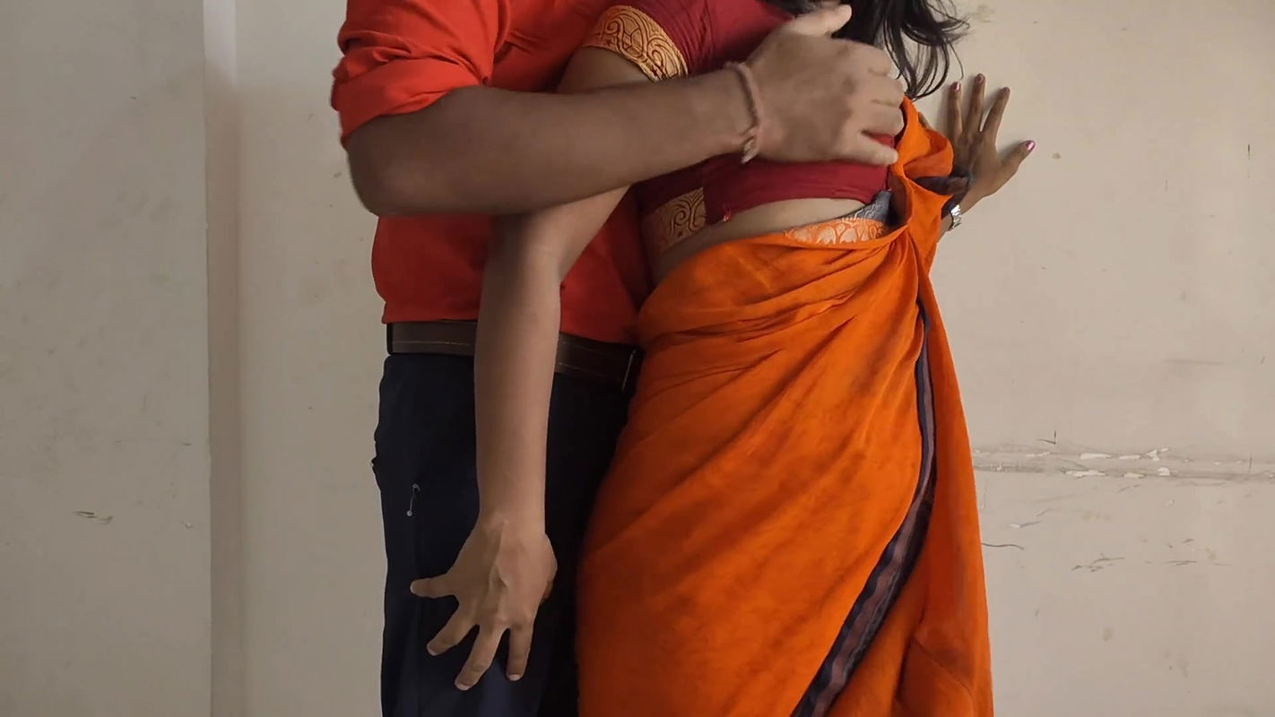 Beautiful big ass big boobs curvy Indian bhabhi in yellow saree