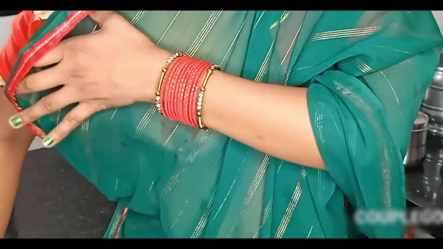 Indian desi aunty making the Coffee with brest milk then our husband wents to come sex with cumshot sex