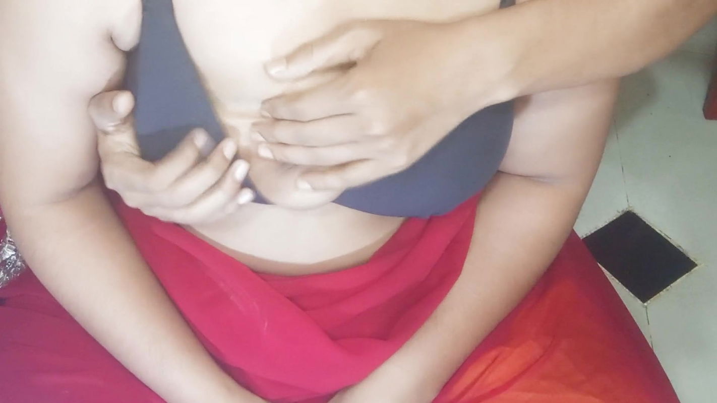 INDIAN aunty sex mood very nice pusssy boy friend faking girl