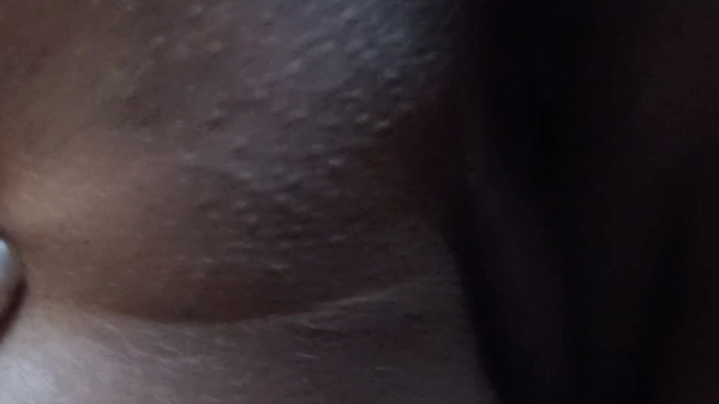 Desi married women fingering her hot pussy when she is alone