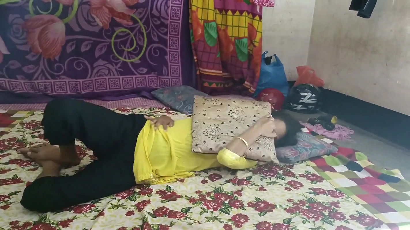 Cute Desi Village Beautiful Girl Fucked