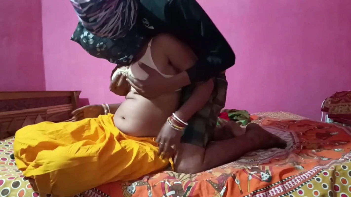 Caught 69 sex with Village Bhabhi end Hug creampie in Doggystyle