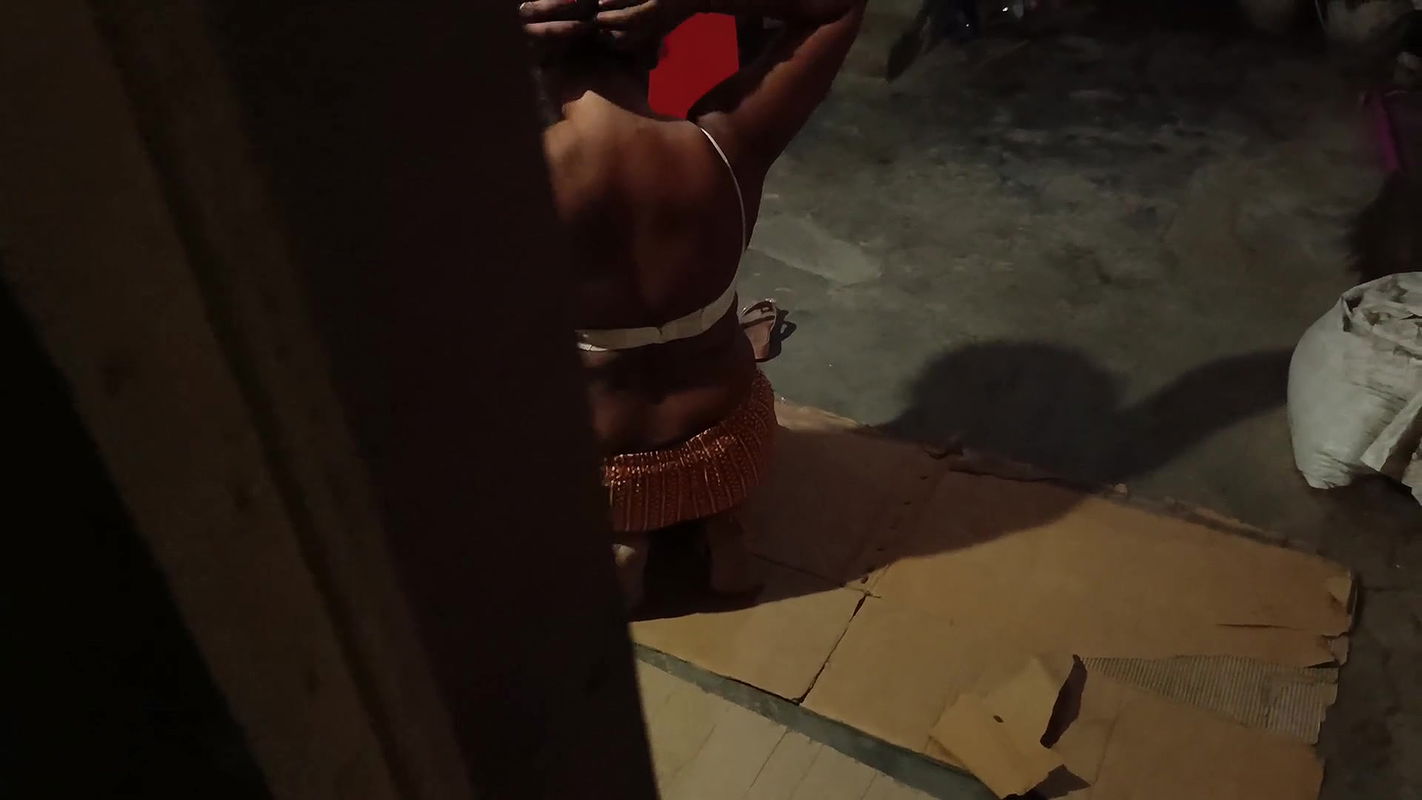 Big Ass bhabhi Changing her cloth and boy watchig on her bhabhi caught him and punish him with fucking