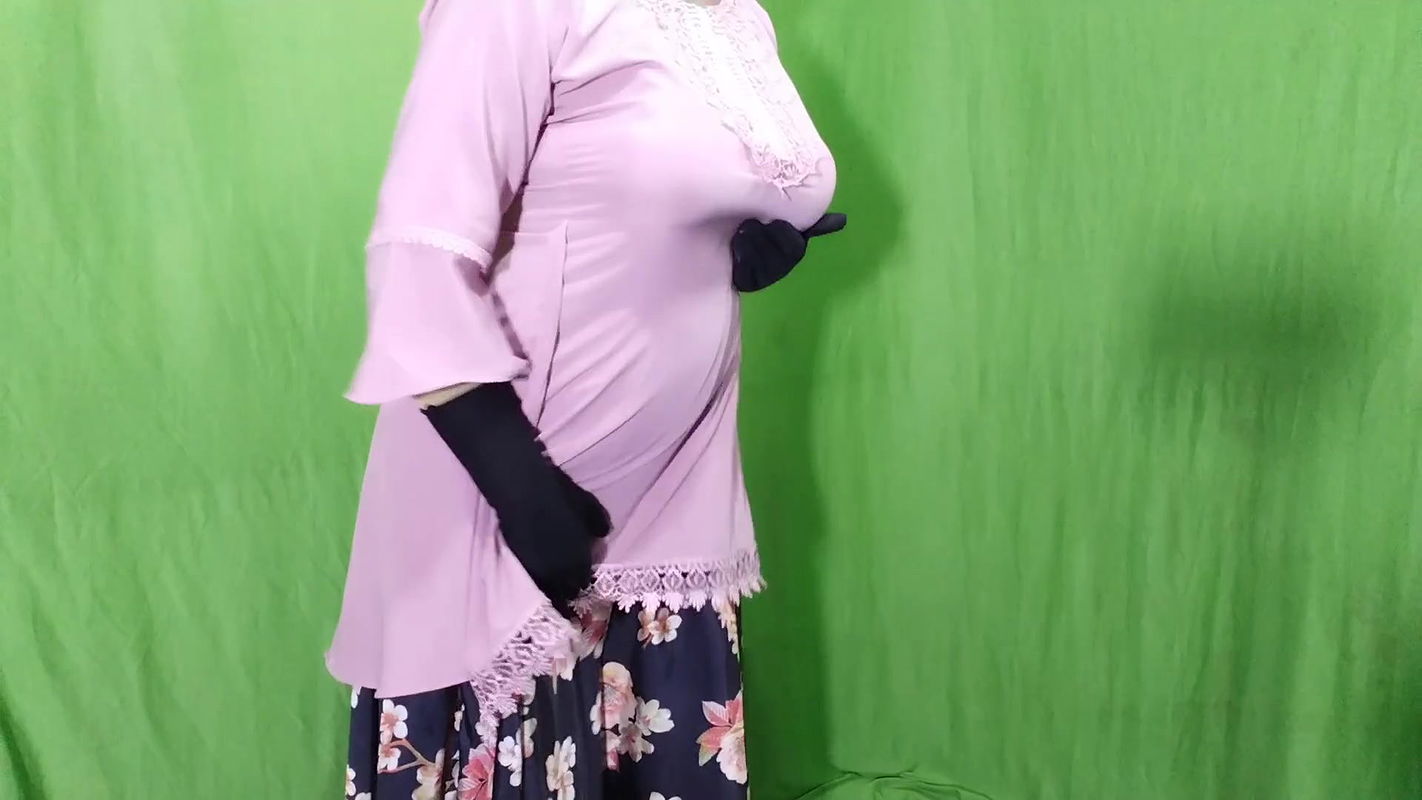 Bengali housewife spends the night with her father-in-law as her husband is not at home