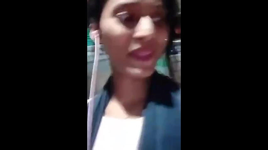 Cute GF Showing