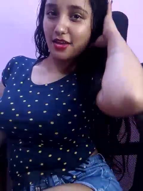 HOT CUTE INDIAN BABE 2