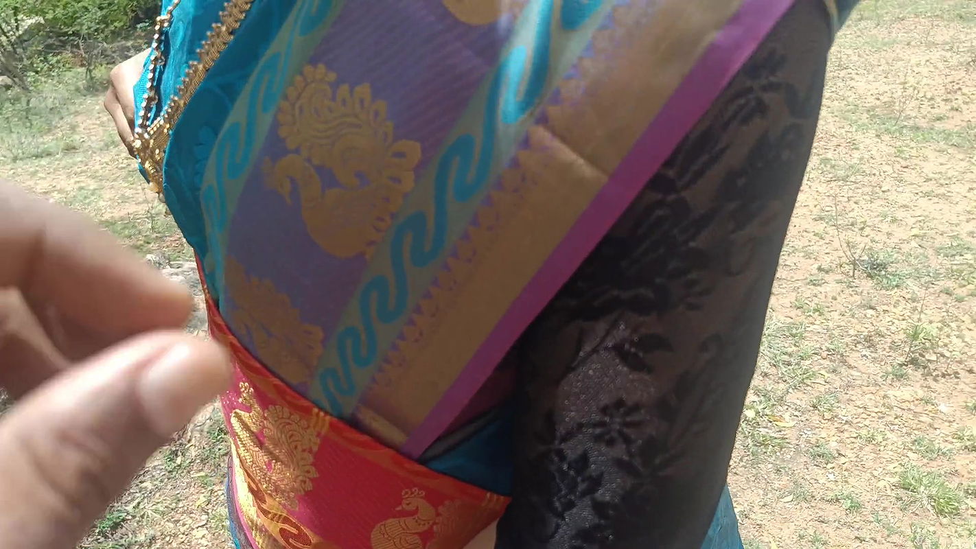 Family function Outdoor with stranger 1