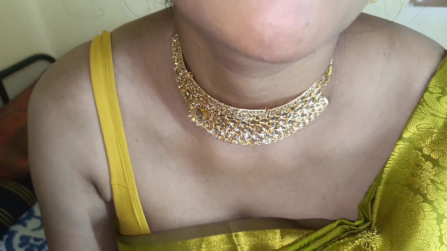 Housemaid shared bed with house owner when wife not there in home