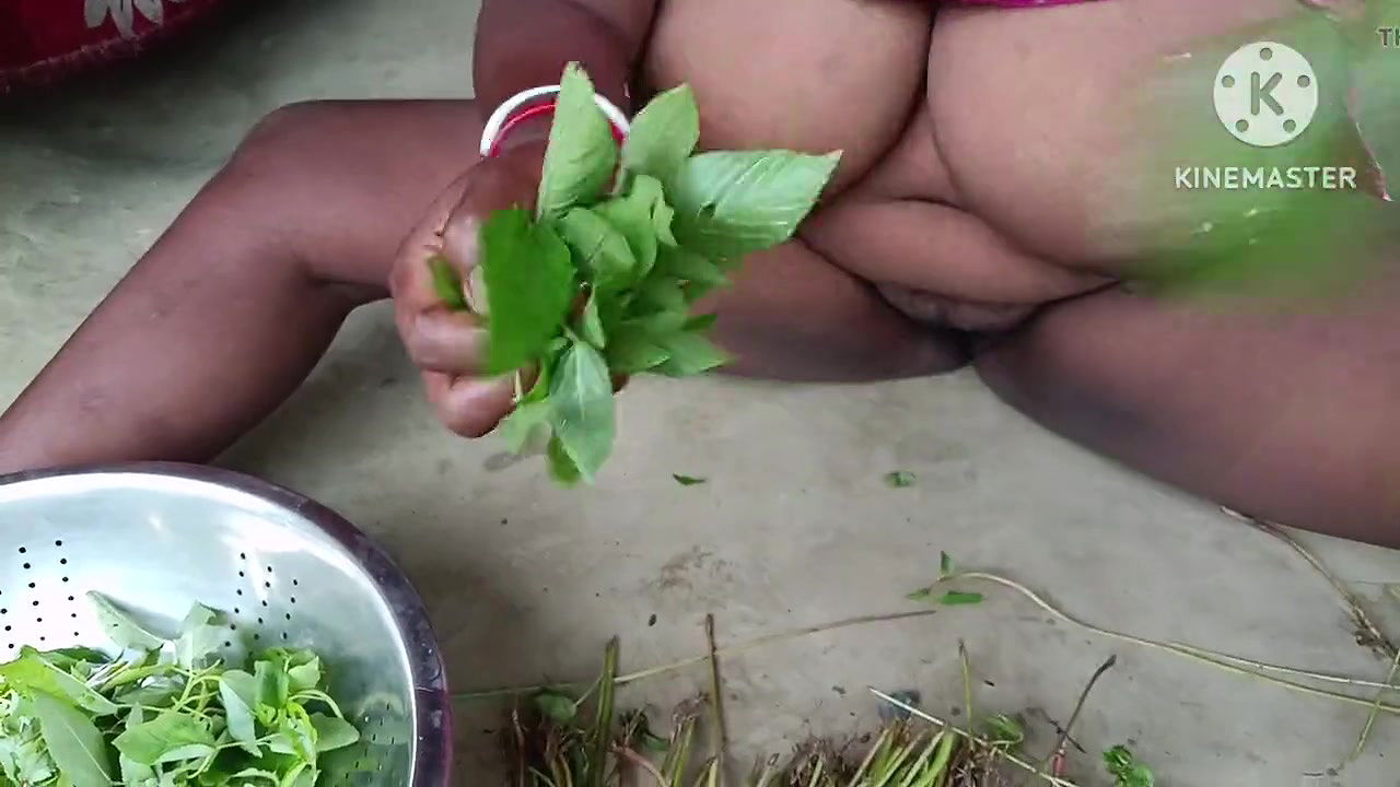 Desi housewife ne sabji banai