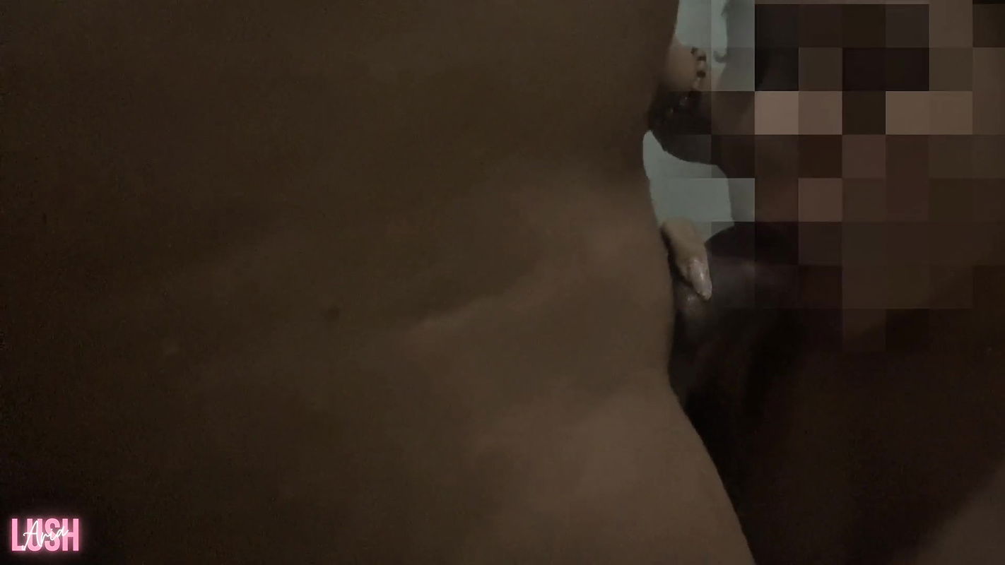 Girlfriend Gives Sloppy BLOWJOB to BF while taking Shower
