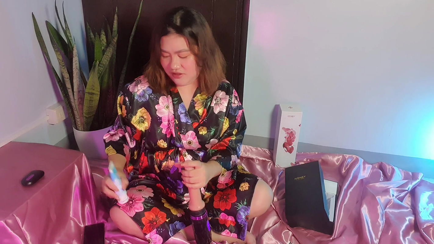 Hot chubby andrea huge cum with Honeyplaybox