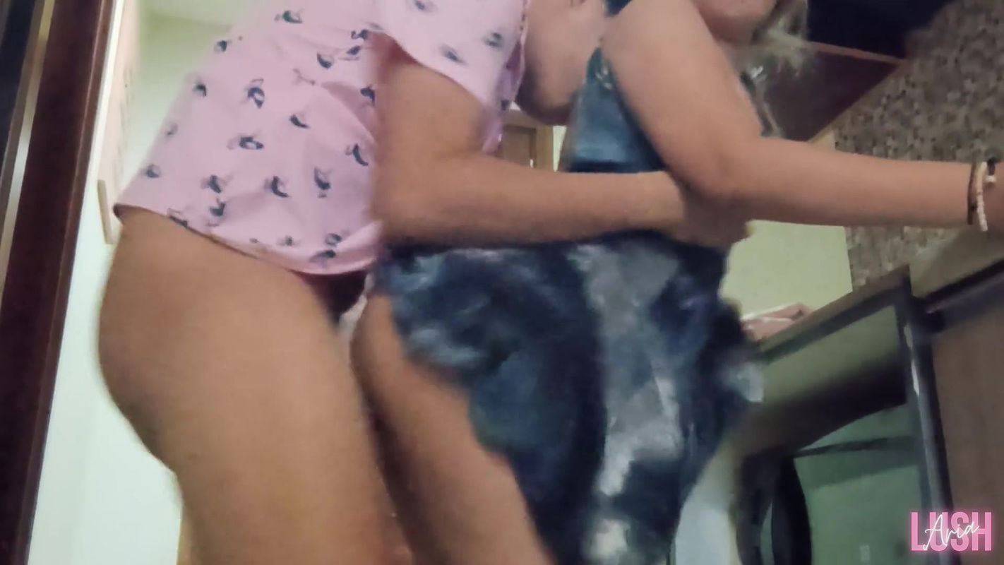 I FUCKED my Bestfriend’s SISTER in his Condo while he’s OUT (BRO ALMOST CAUGHT US!)