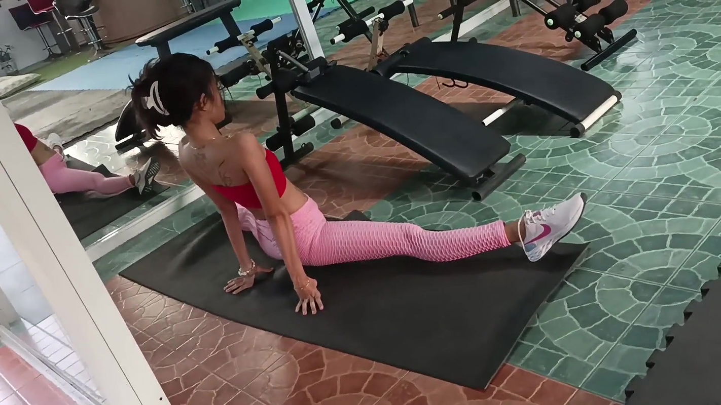 Asian Babe Fuck After Hard Gym Session with and Without Pink Leggings