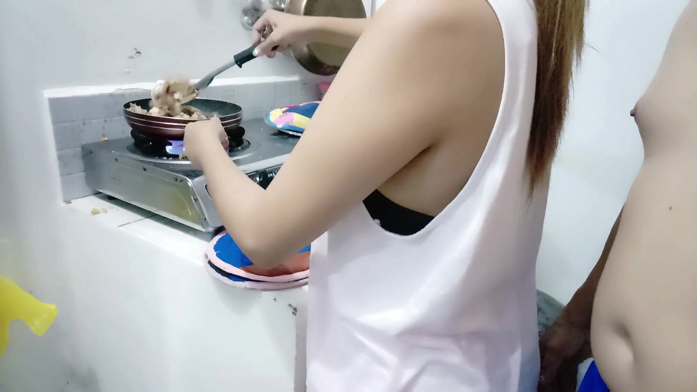 ASIAN WIFE SHARE WITH STRANGER