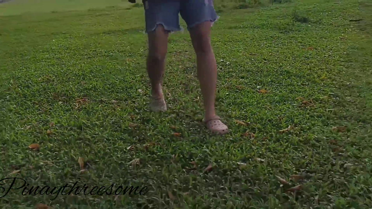 Beautiful girl I met in park outdoor blowjob it was her kinky fun to BJ in public