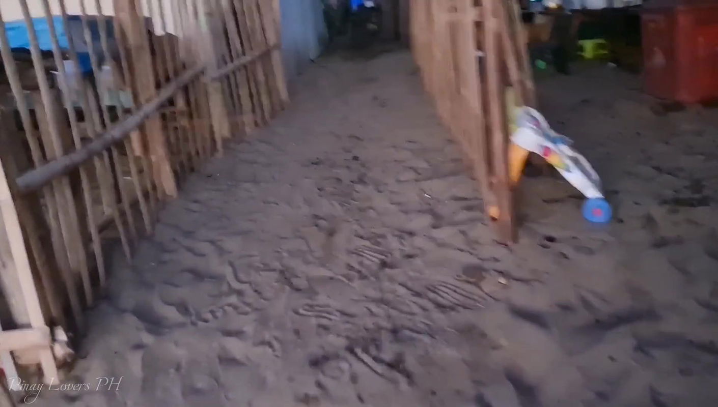 Creampie fuck in Public, risky sex scandal