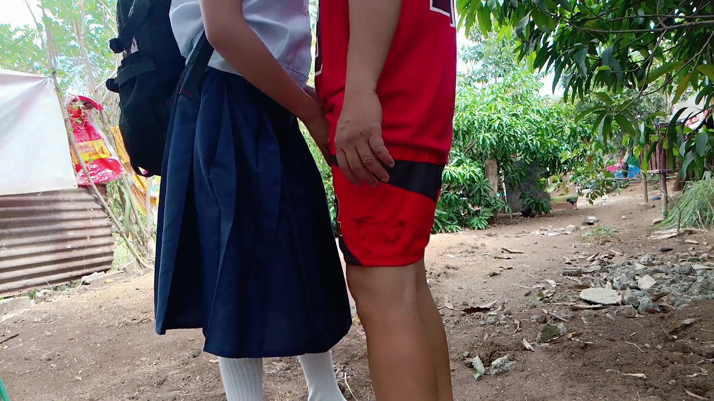 DESI YEAR OLD VIRGIN STUDENT FUCK BY WORKER IN PUBLIC