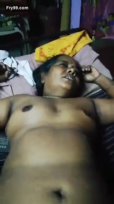 Aunty Pussy Fingering By Husband
