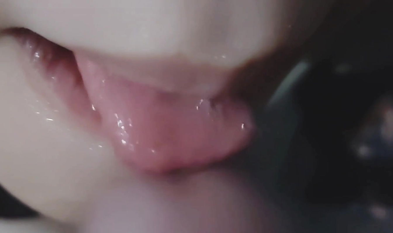 Filipina Girlfriend Close Up Sloppy Blowjob