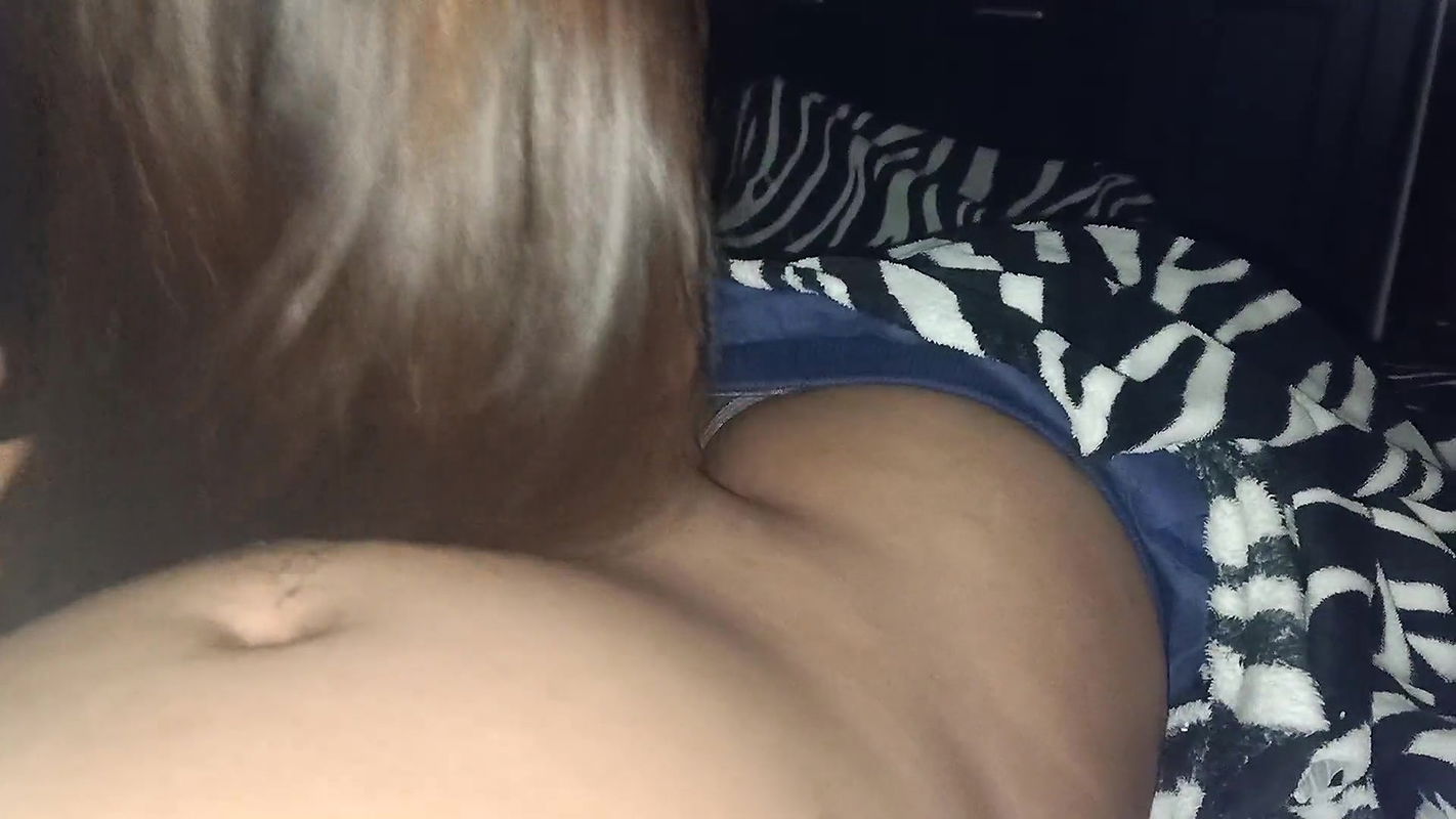 Fulfilling The Fanfasy of my step brother Blow his Cock while playing Creampie