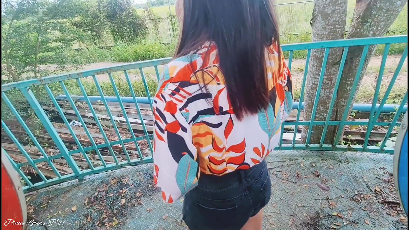 Fun Risky Public sex in amusement park (real)