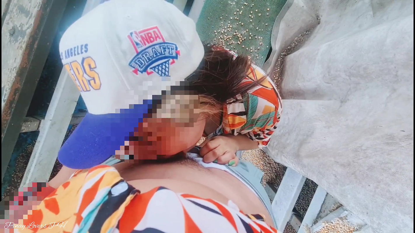 Fun Risky Public sex in amusement park (real)