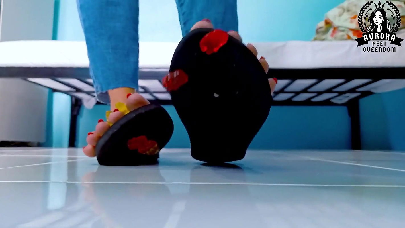 Giantess Wears Flip Flops