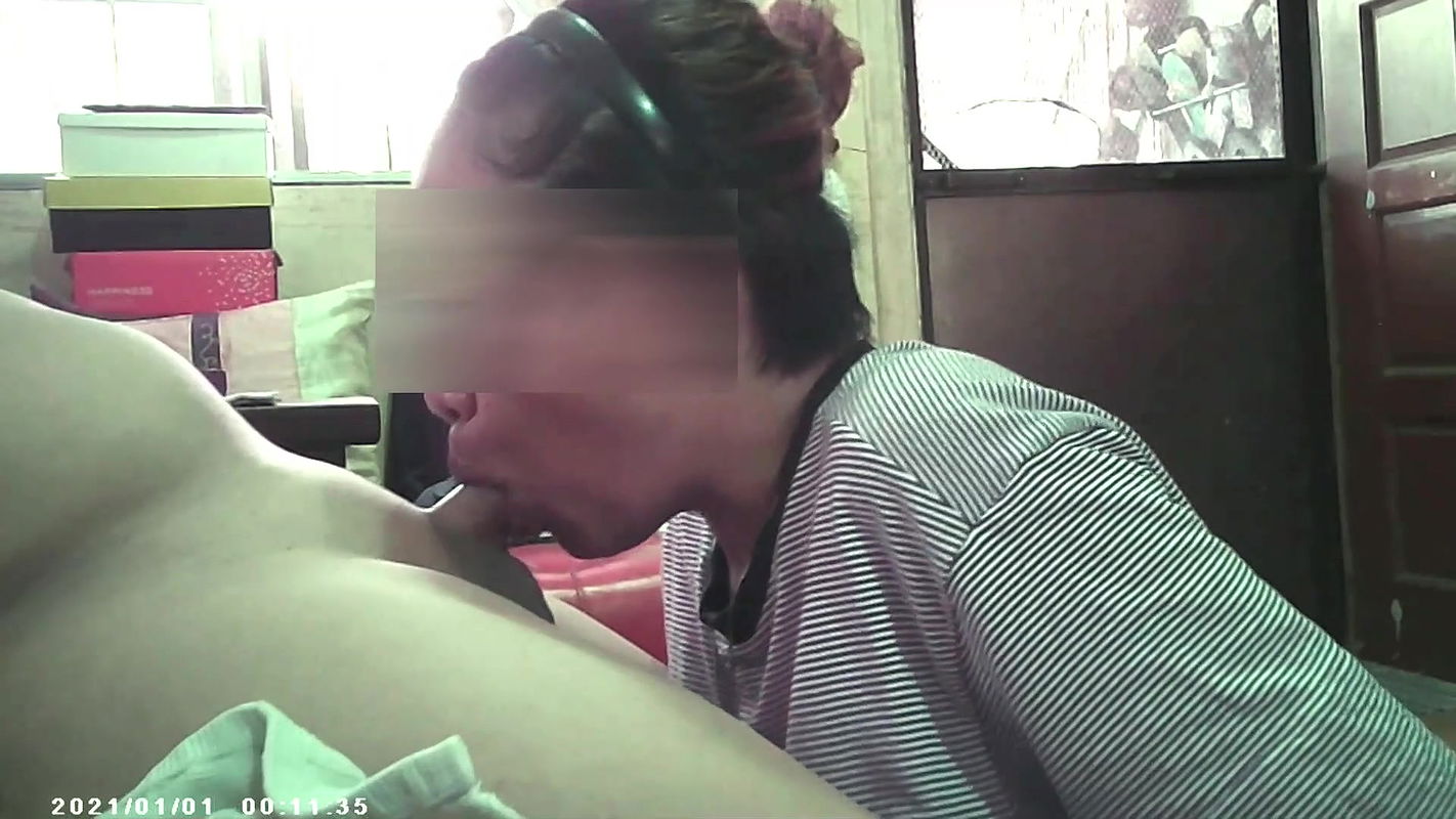 Horny Pinay Maid Loves Giving Blowjobs