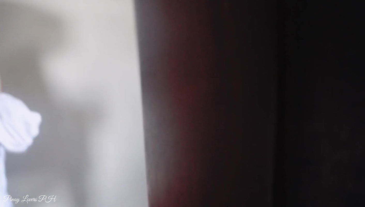 I meet someone new stranger at the condo and i let him fuck me in public restroom!