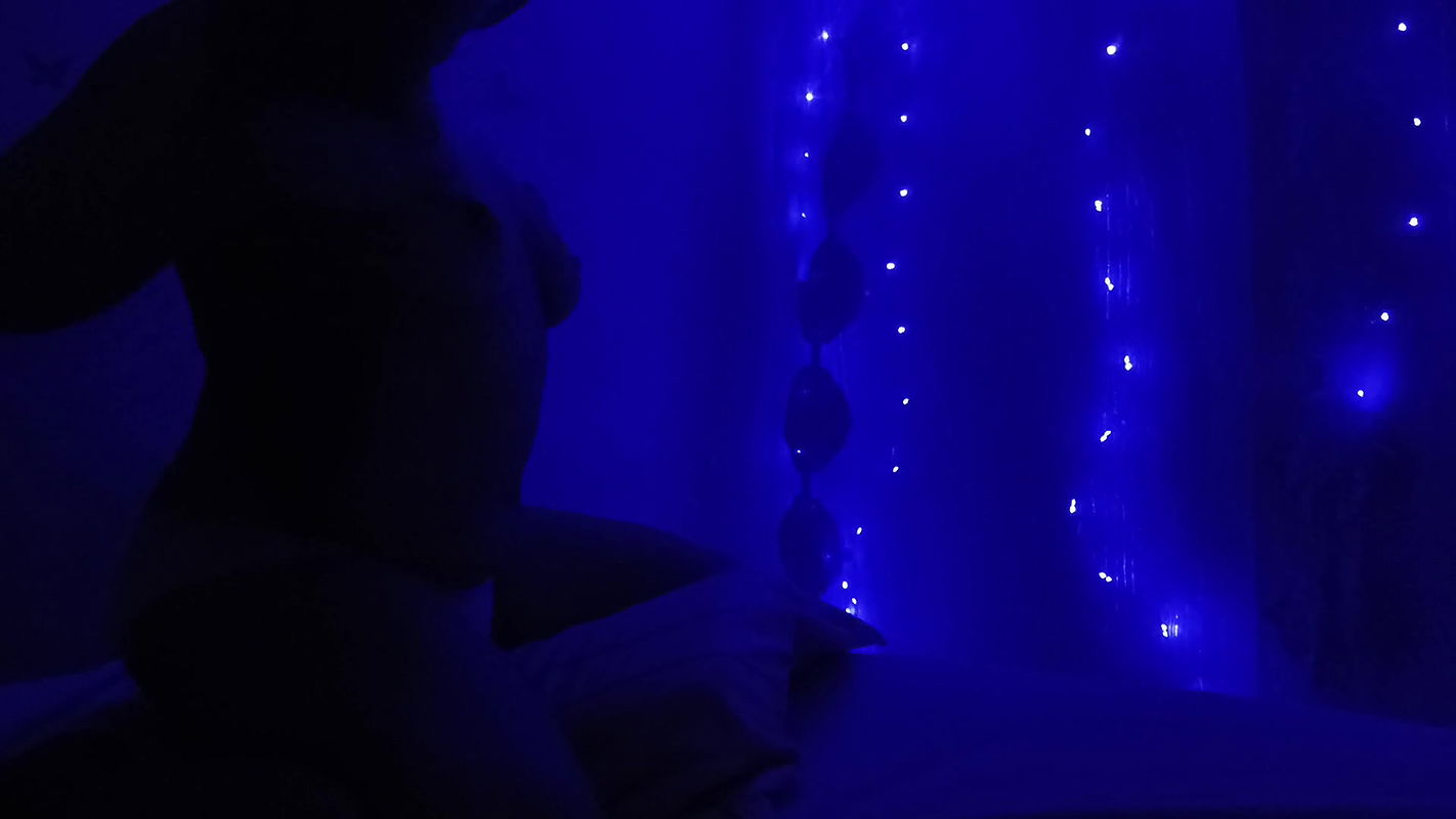 I’m so horny right now 😉