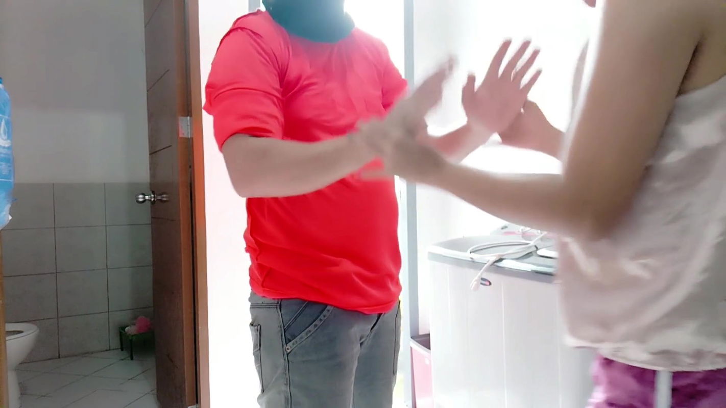 INMATES CAME TO MY HOUSE UNEXPECTED THEN HE FUCK ME