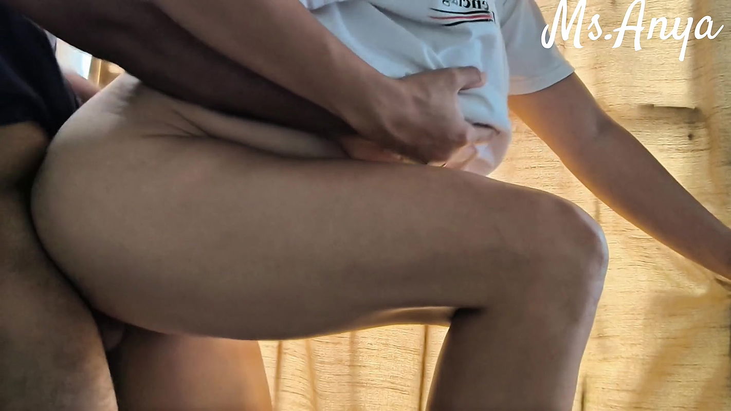 kuya na sabik na sabik tinira na agad sa gate