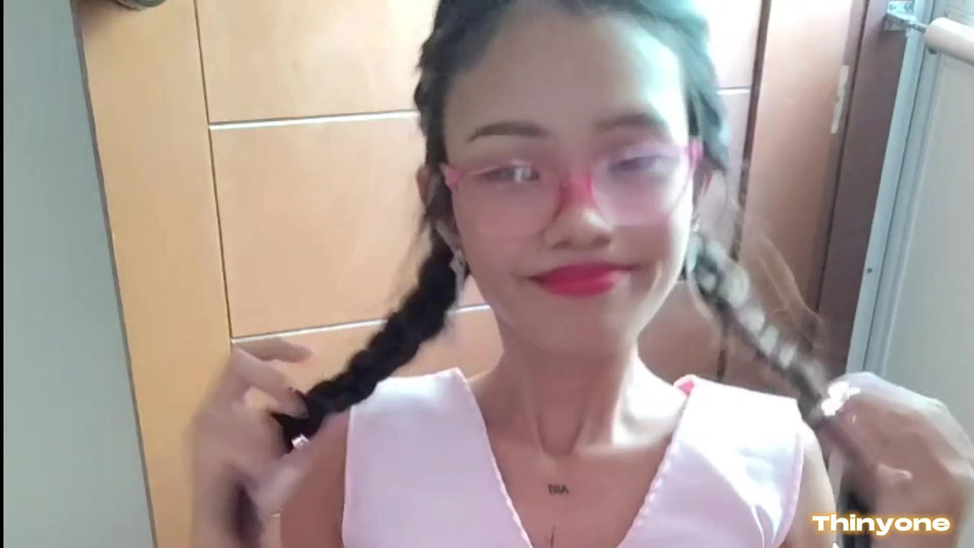 Little Innocent Masturbating Results Huge Cumshot on the Face