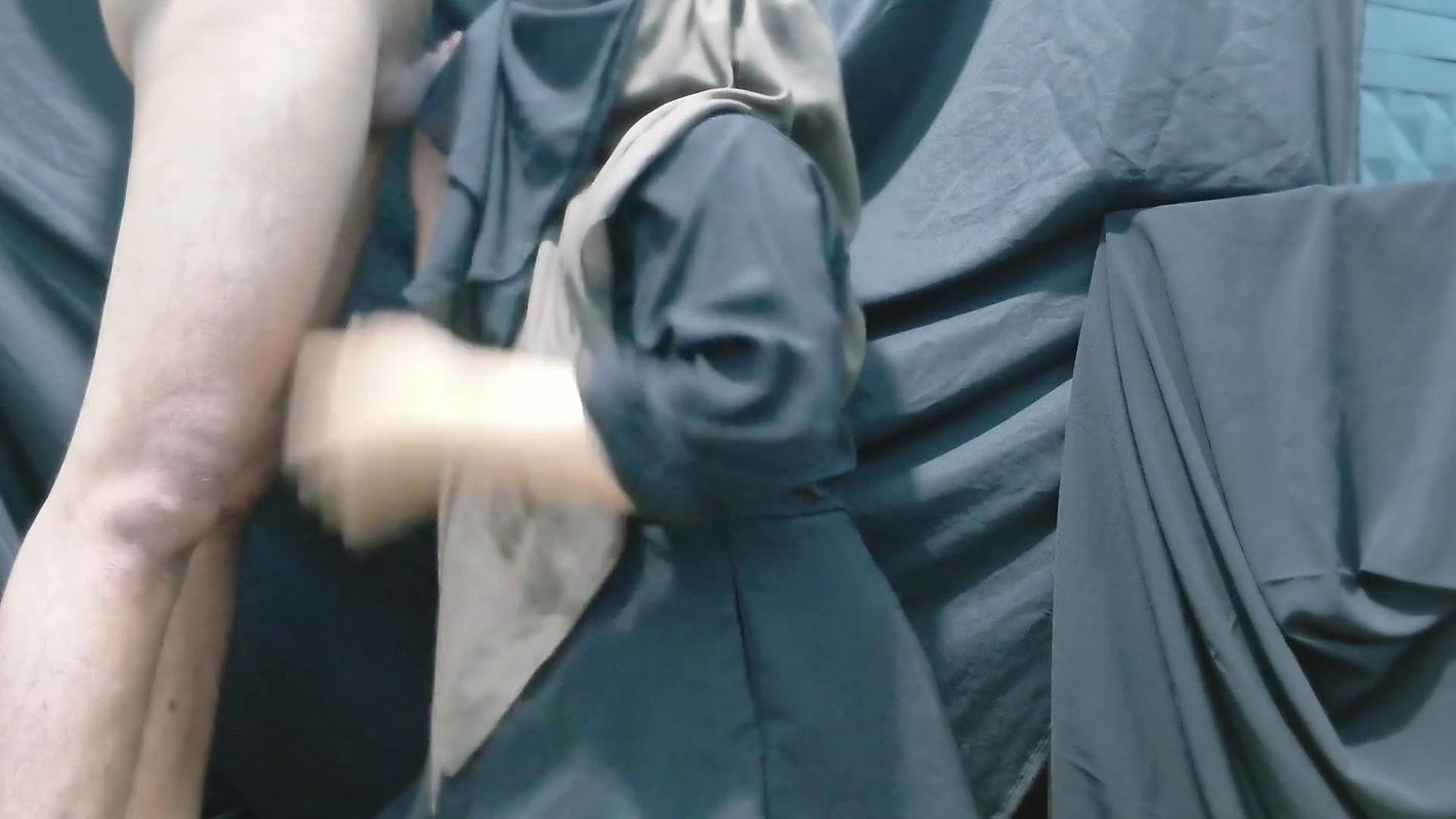 Mrs. Tina is a private tutor who is very passionate about her own students’ parents