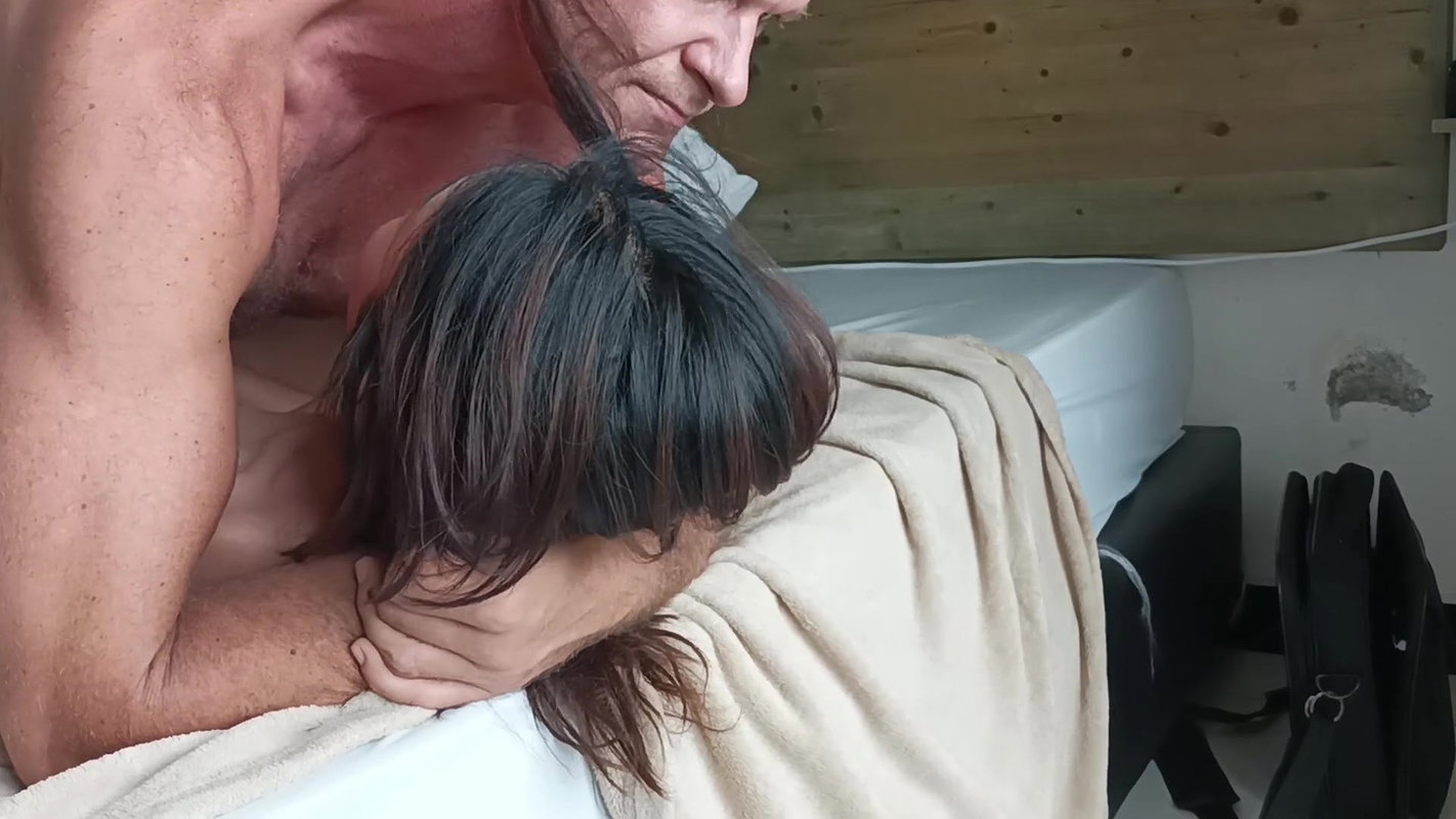 My stepdaddy can’t resist and fuck me when I put a trap for him