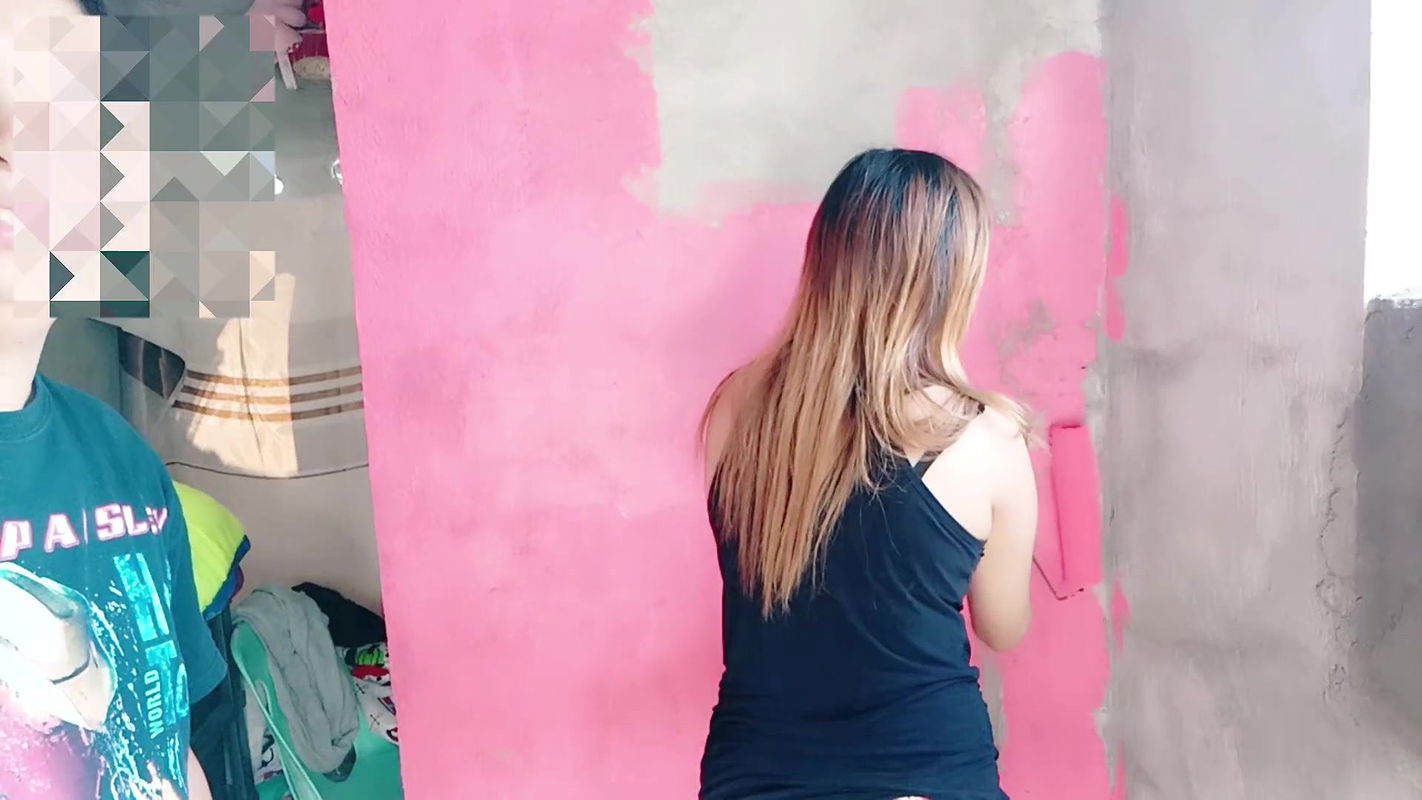 MY STEPSISTER PAINTING HER ROOM THEN I HELP HER AND TURN INTO WILD FUCK