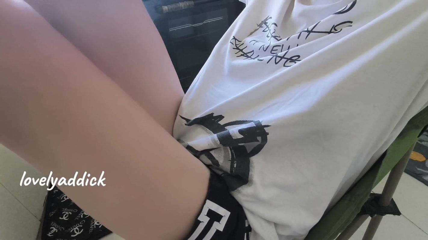 nahuli ko Siya ulit Ng lalandian at walang panty . Matambok Ng pepe niya ang haba Ng bulbul