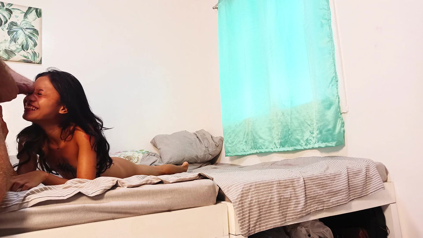 Old Man Picking Young Girl From the Gym Again and Makes Obscenities with Her