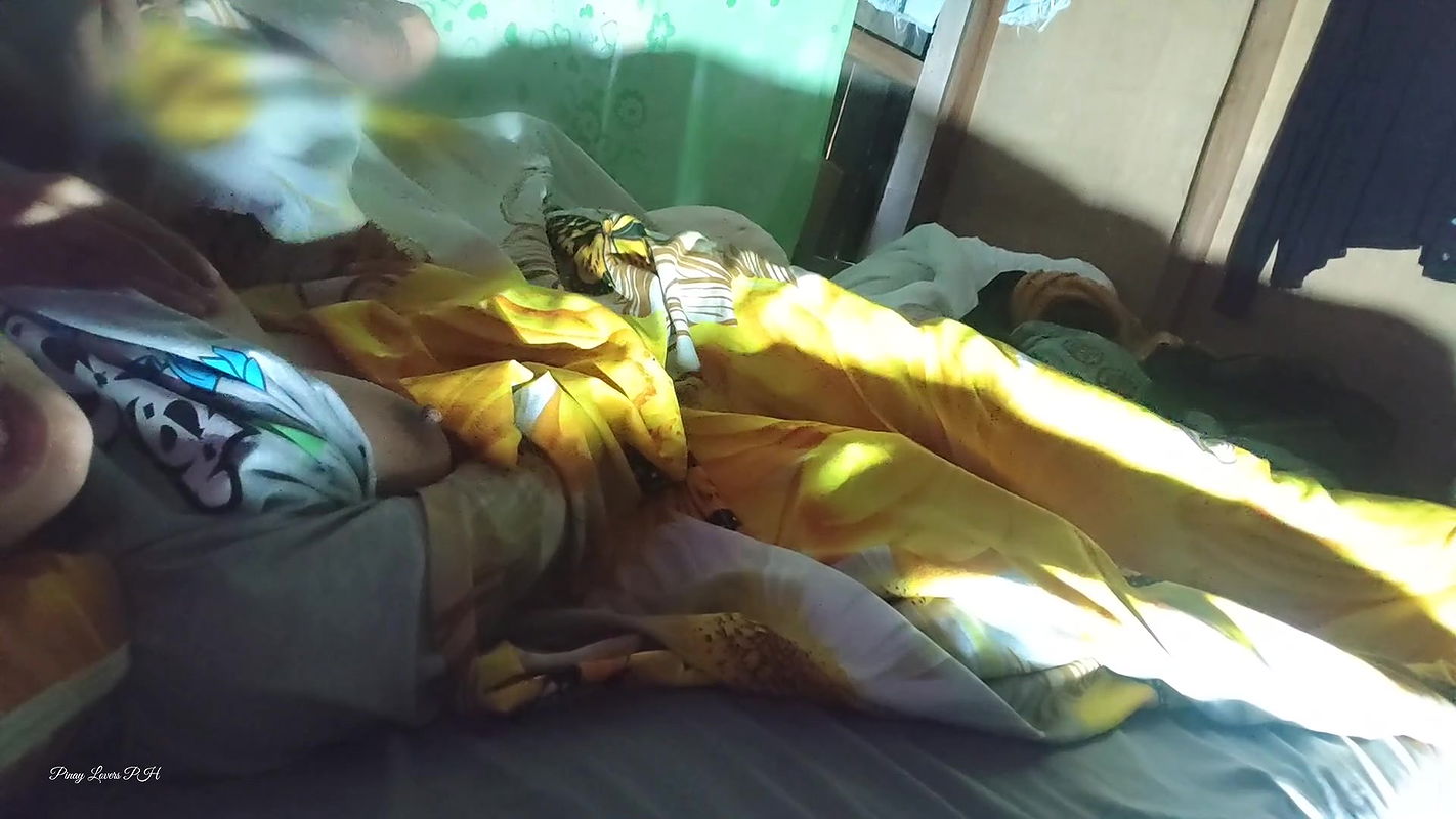 One Night Stand Pinay Stepsister she has Intense Shaking Orgasm