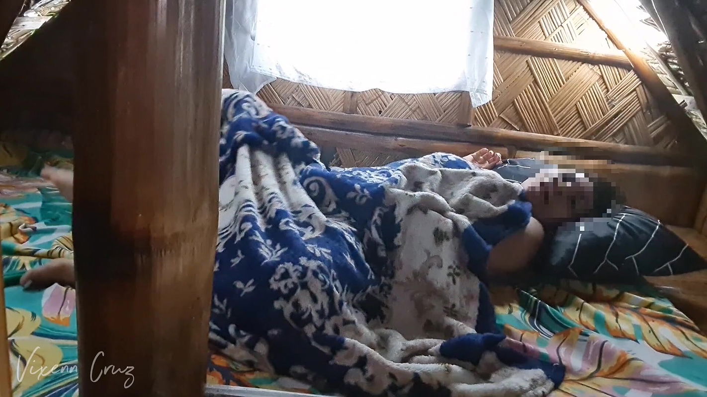 Outdoor Fingering at the Nipa Hut Wet Dripping Tight Pussy Dirty Talk Pinay Viral Masturbating Risky Public Multiple Orgasm