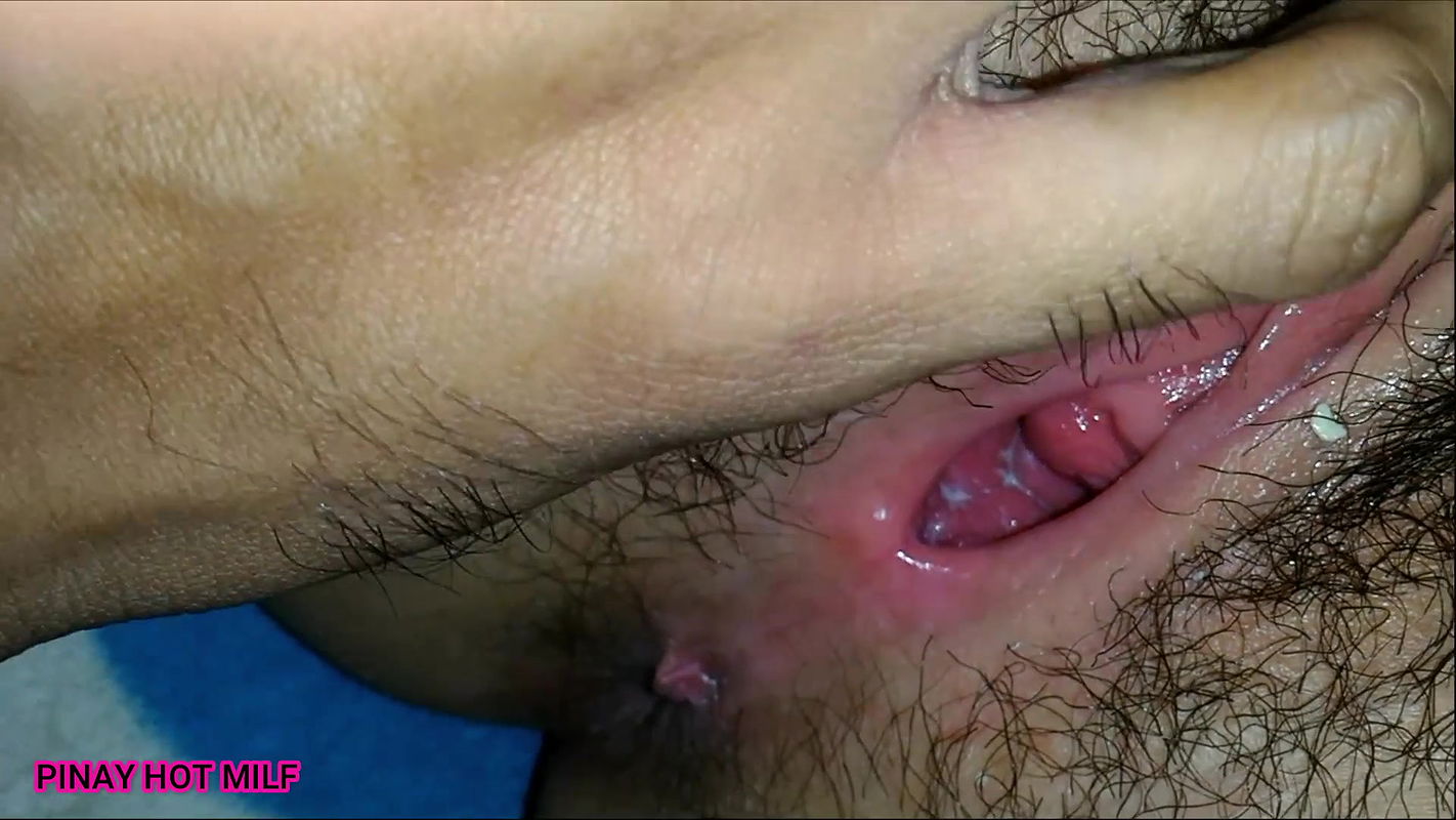 PINAY HOT MILF Creamy Pussy. What is this stuff