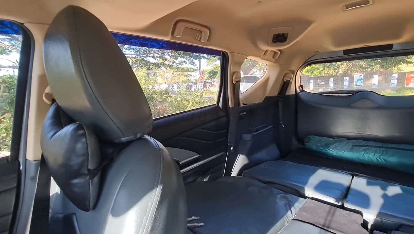 Pinay nurse girl fucked in Public Road inside the car, Pinick up si nurse libreng kantot para sa libreng sakay