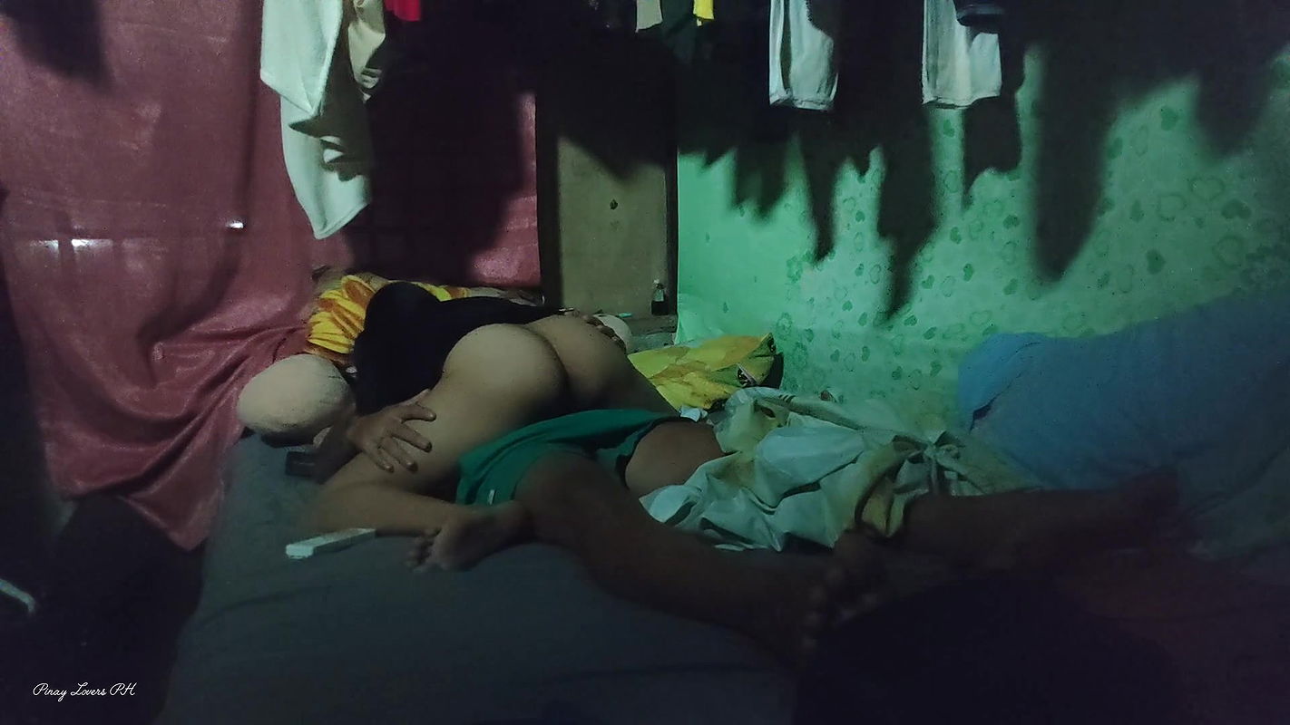 Pinay Stepmom fucks Stepson Caught him Jerking help him Load a Huge Cum