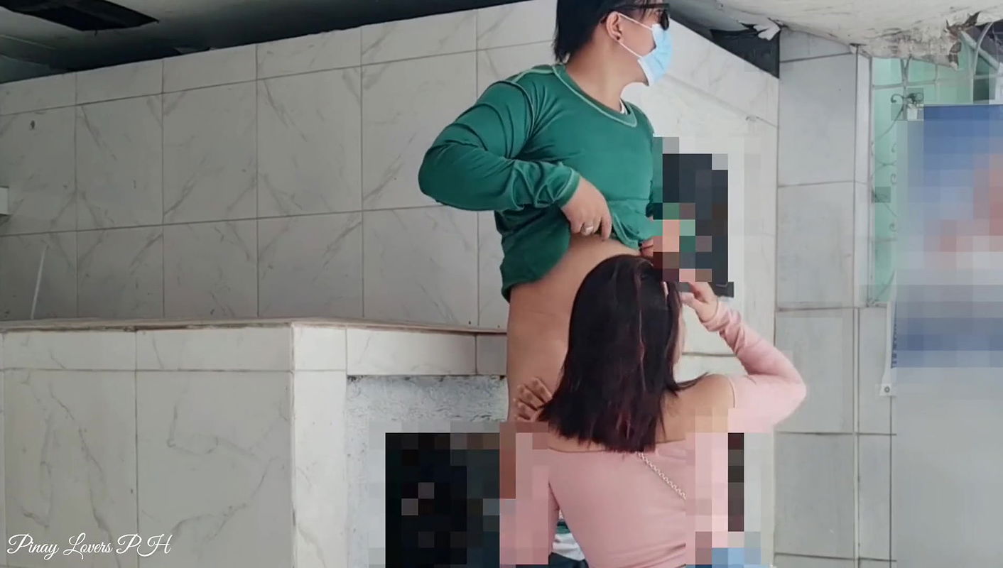 Random Stranger Fucks My Pussy On public cemetery