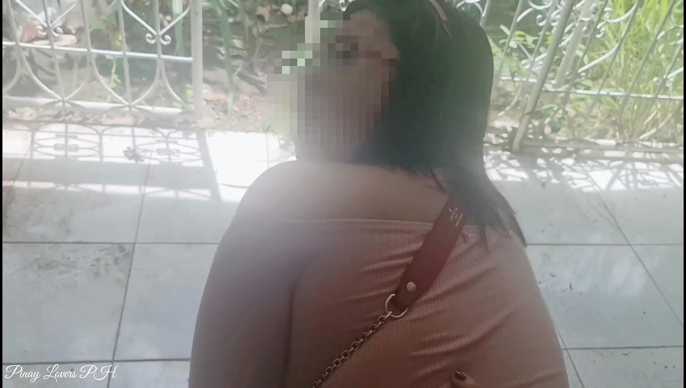 Random Stranger Fucks My Pussy On public cemetery