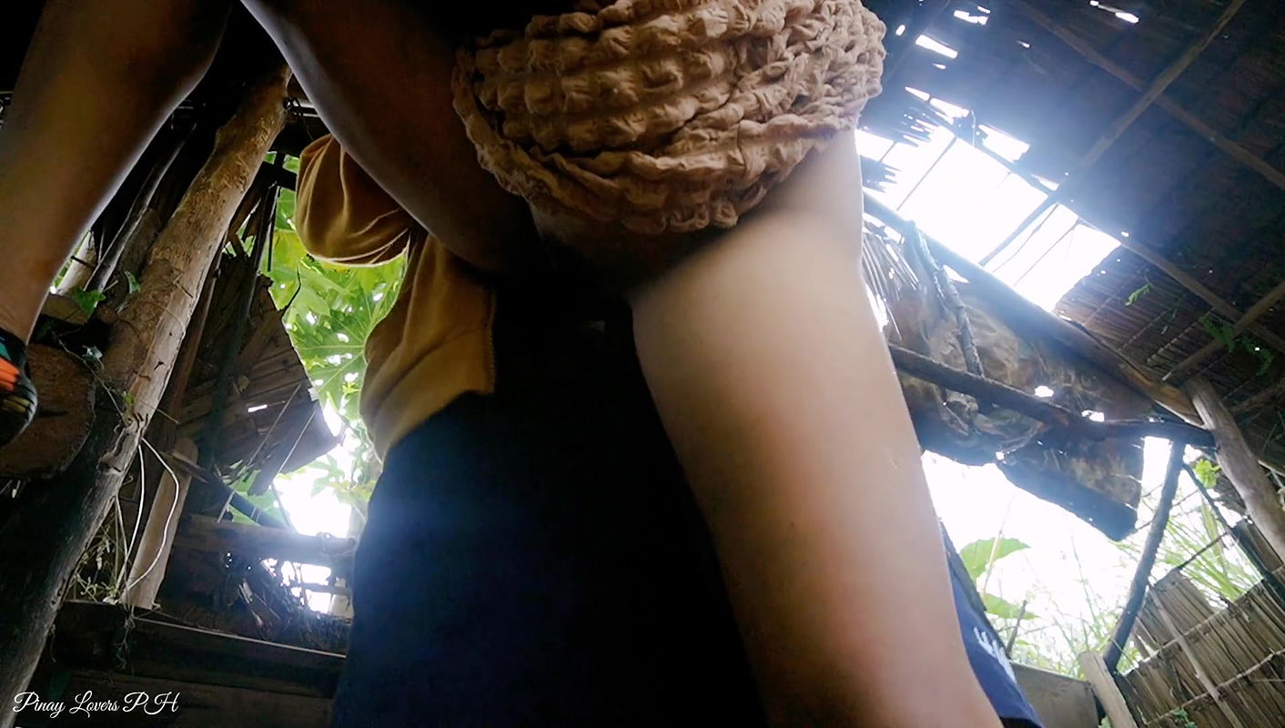 Real Amateur public sex abandoned house