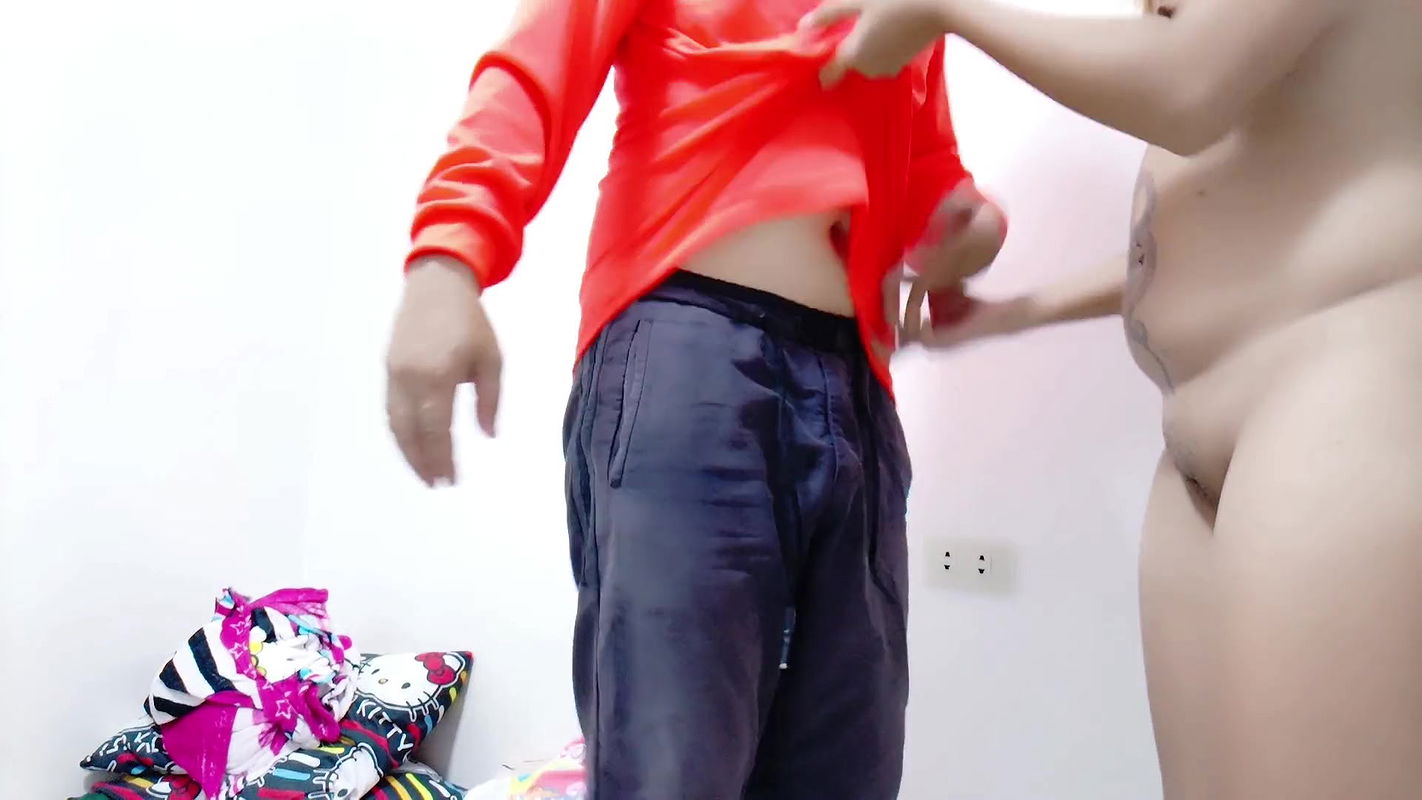 REAL DELIVERY BOY FUCK CUSTOMER NEARLY GET CAUGHT BY HUSBAND